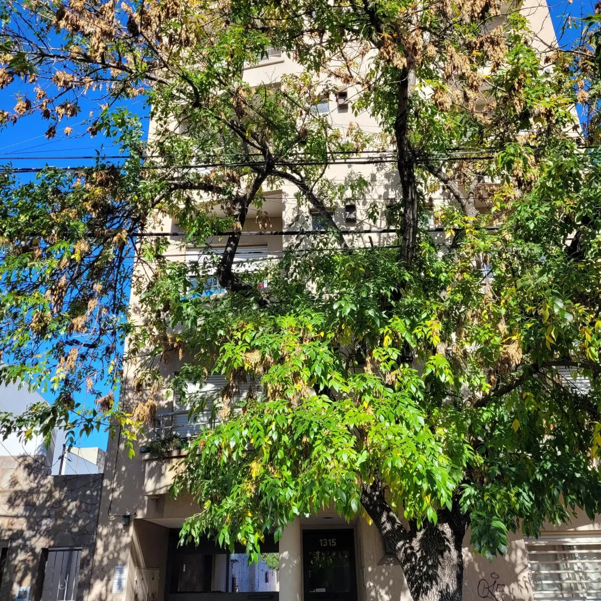 Apartamento de dois dormitórios mobiliado em La Plata