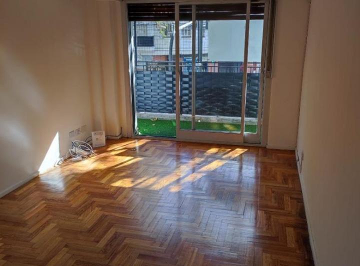 Квартира с 2 спальнями и балконом на улицу в Villa Ortúzar