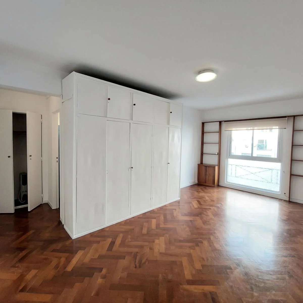 Kitnet de frente para os fundos em Palermo (próximo à Plaza Italia)