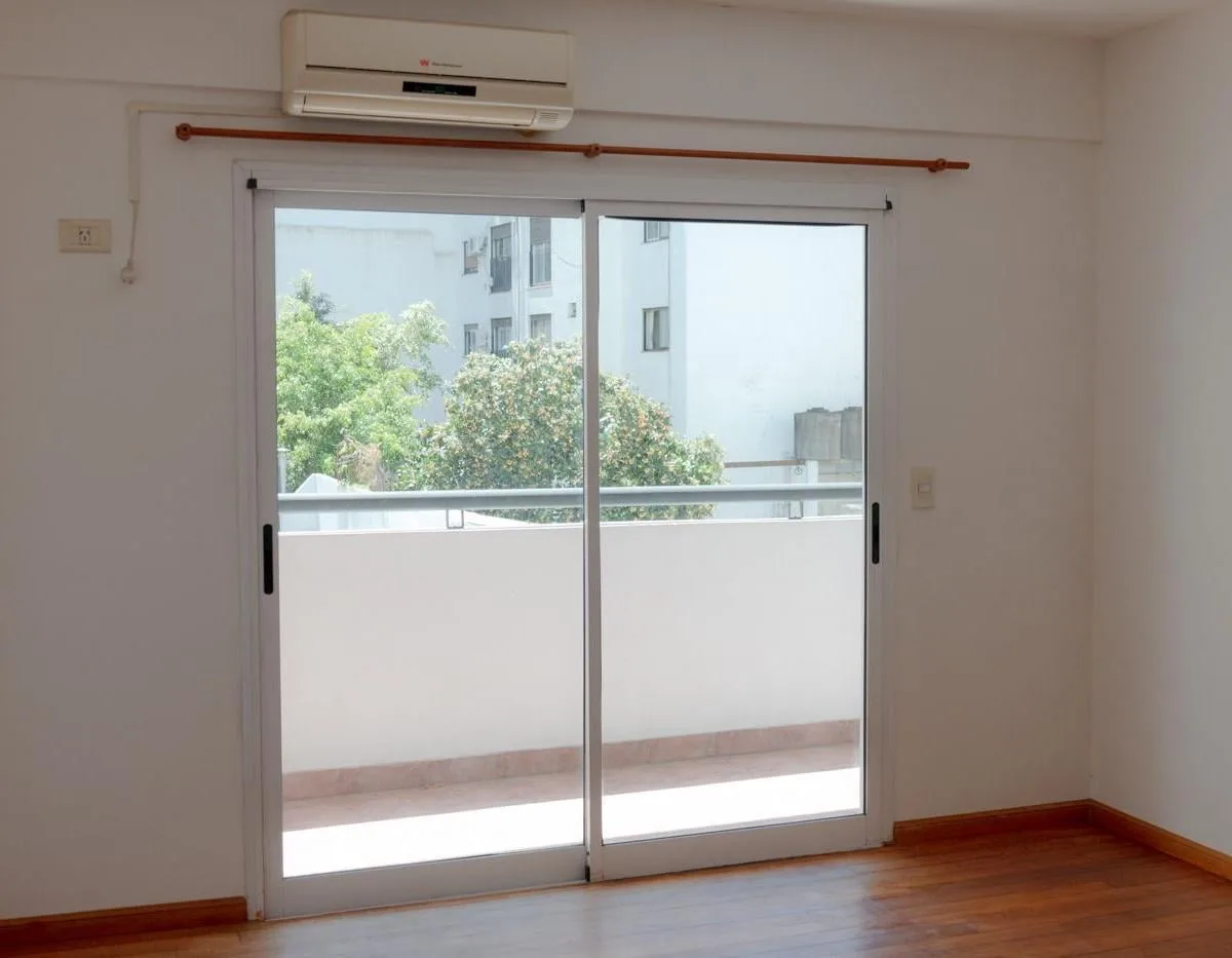 1 quarto com varanda
