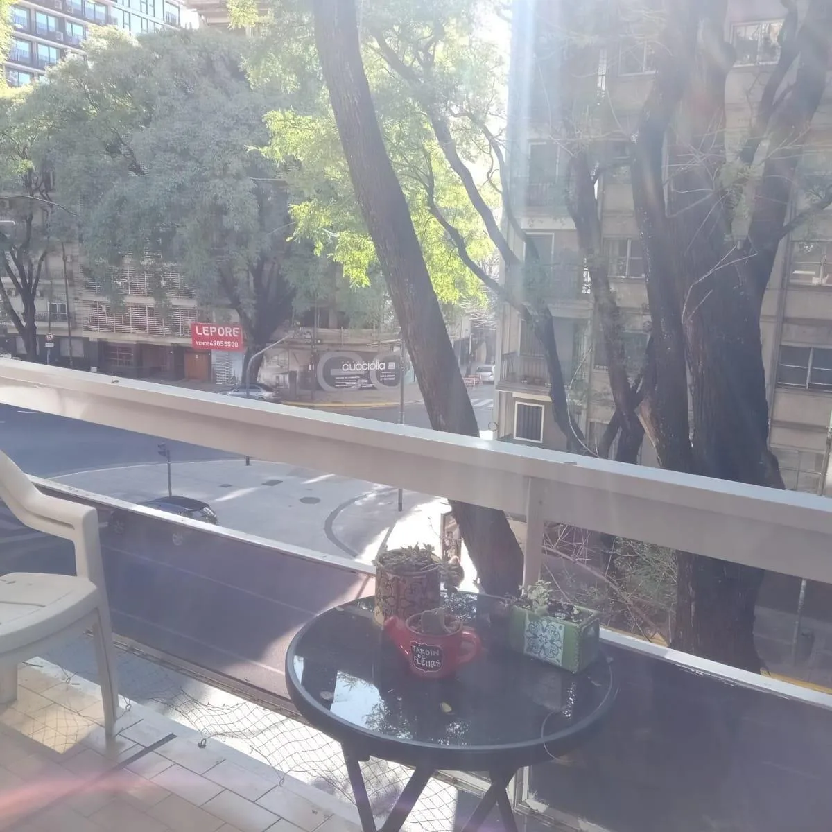 3 dormitorios, balcón y cochera