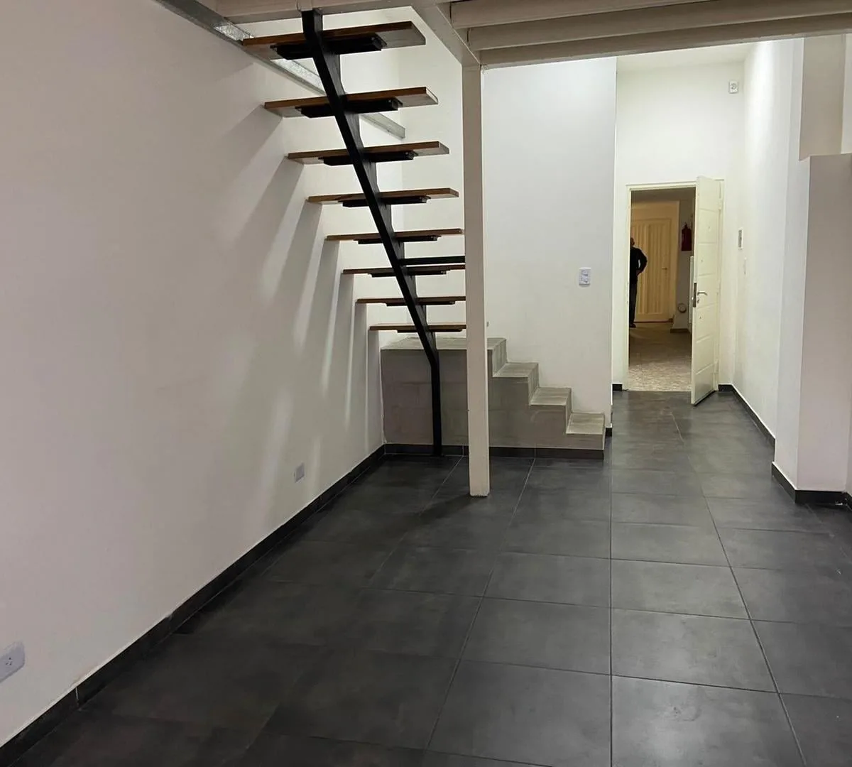 Duplex 2 ambientes con patio