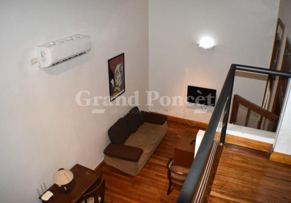 Apartamento de dois ambientes em Monserrat