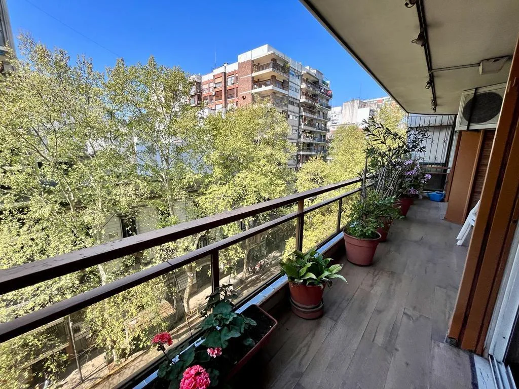 Apartamento mobiliado com 4 quartos e vaga fixa em Palermo, Botánico