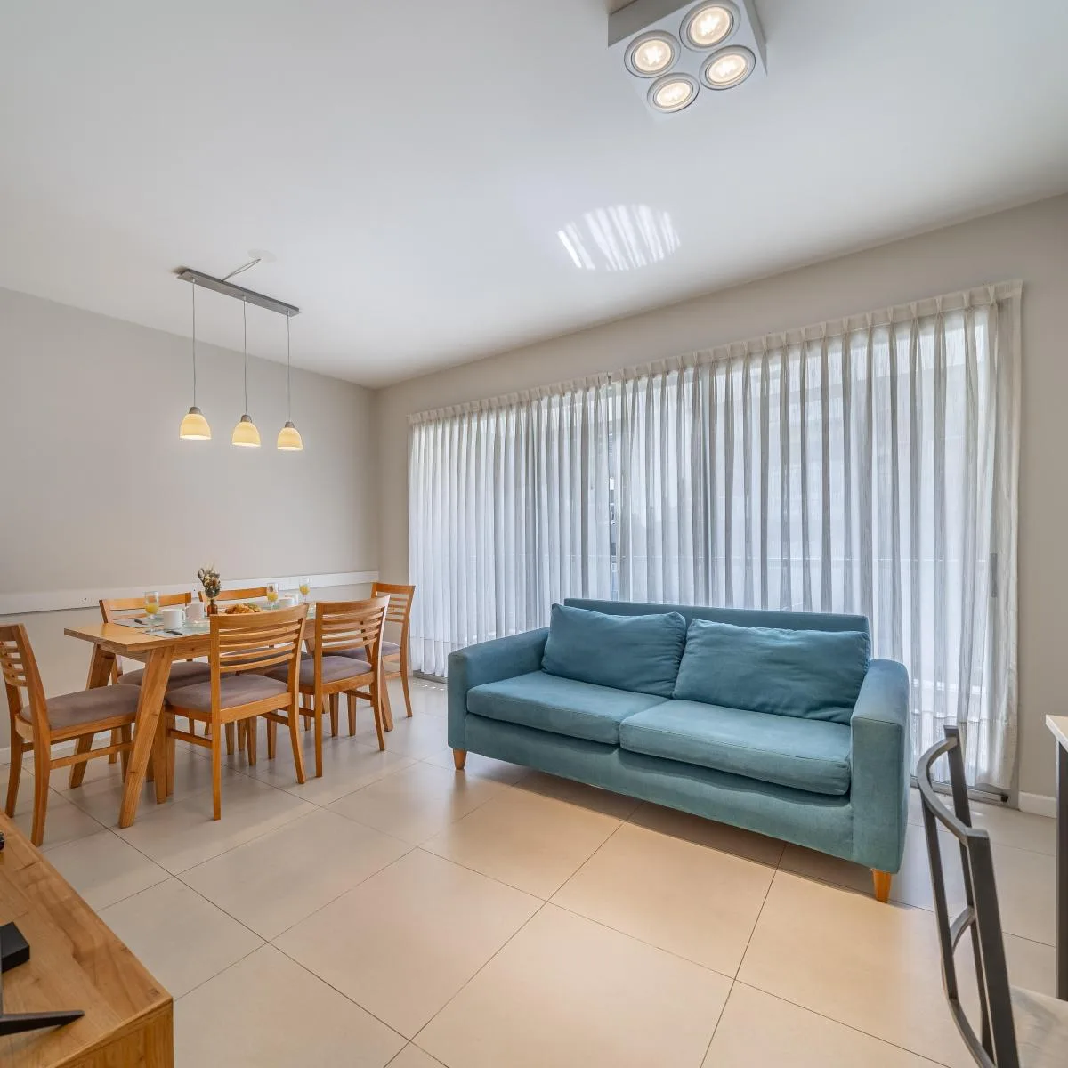 Two-room apartment with balcony in Núñez