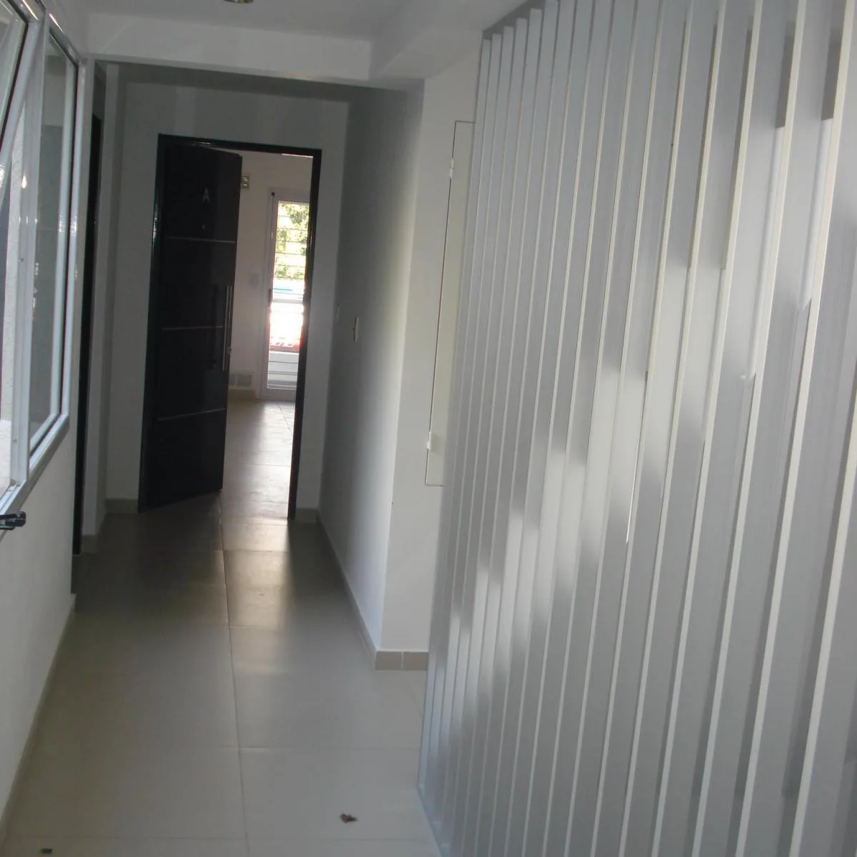 One-bedroom front-facing apartment with parking in Lomas de Zamora