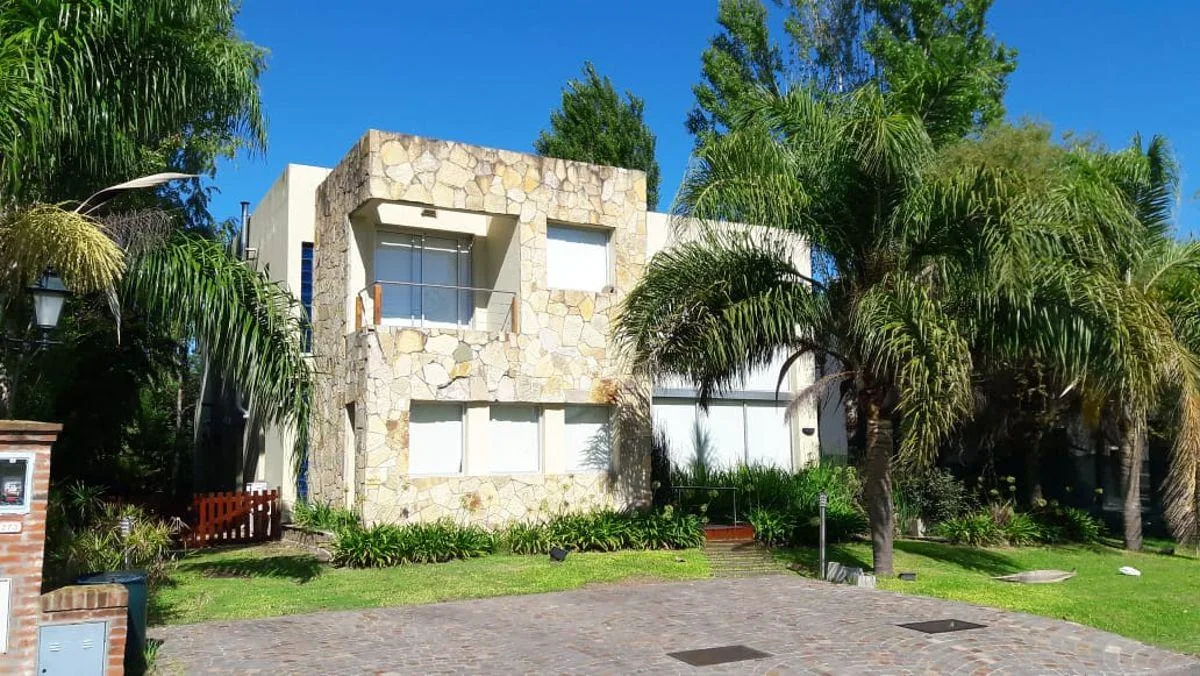 Дом с 4 спальнями в Campo Grande, Pilar