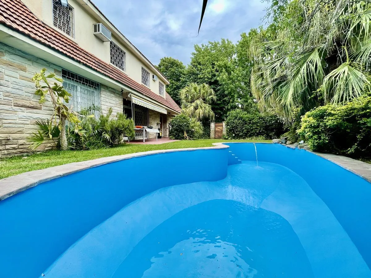Casa com 3 dormitórios em Martínez