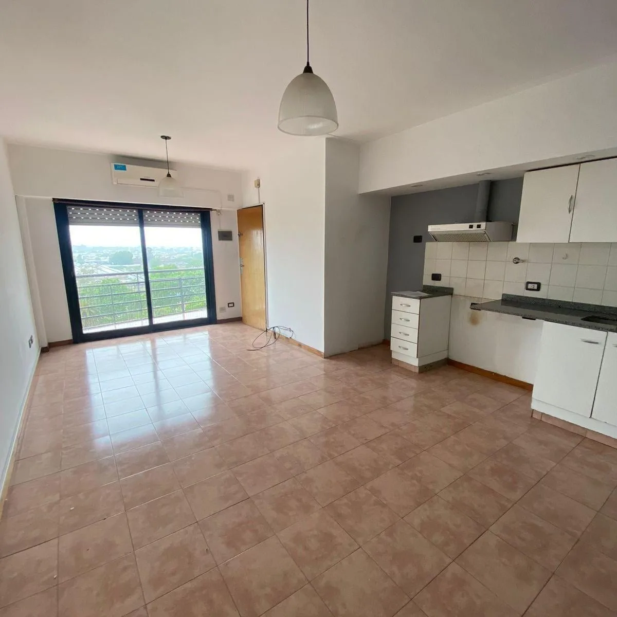 Two-room apartment for rent in Lanús Oeste (Escalada)