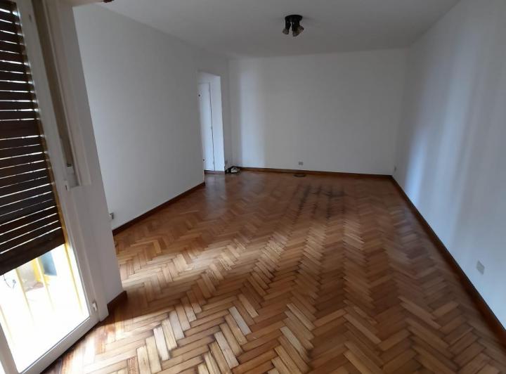 Departamento de 2 ambientes con 1 dormitorio en Flores