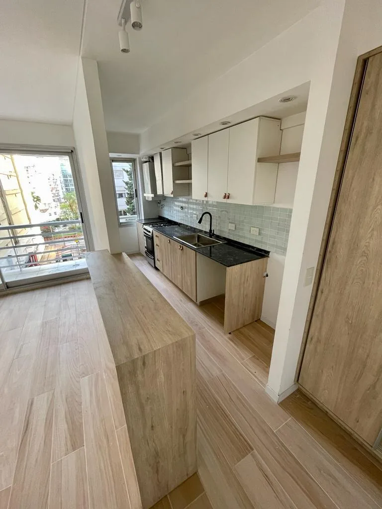 Квартира с 2 спальнями и балконом в Palermo