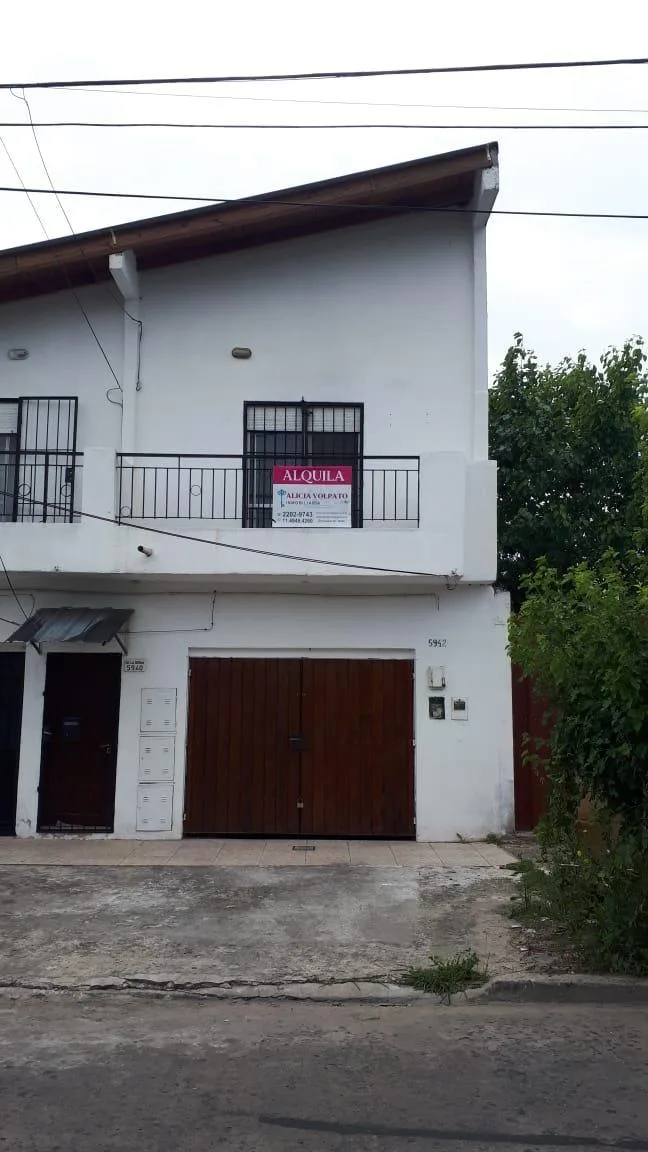 Departamento de Tres Ambientes en Alquiler