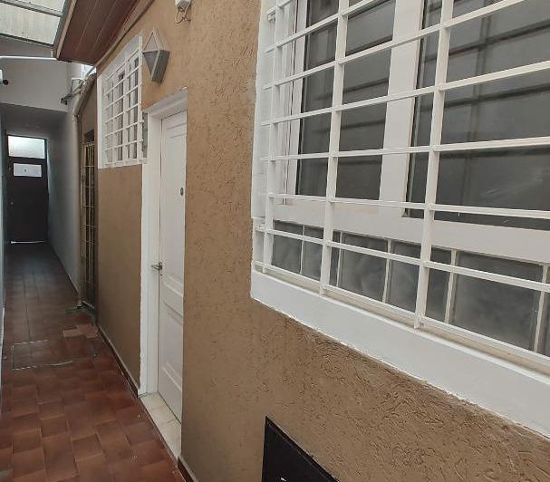 PH tipo casa de 2 ambientes con 1 dormitorio en Lomas de Zamora