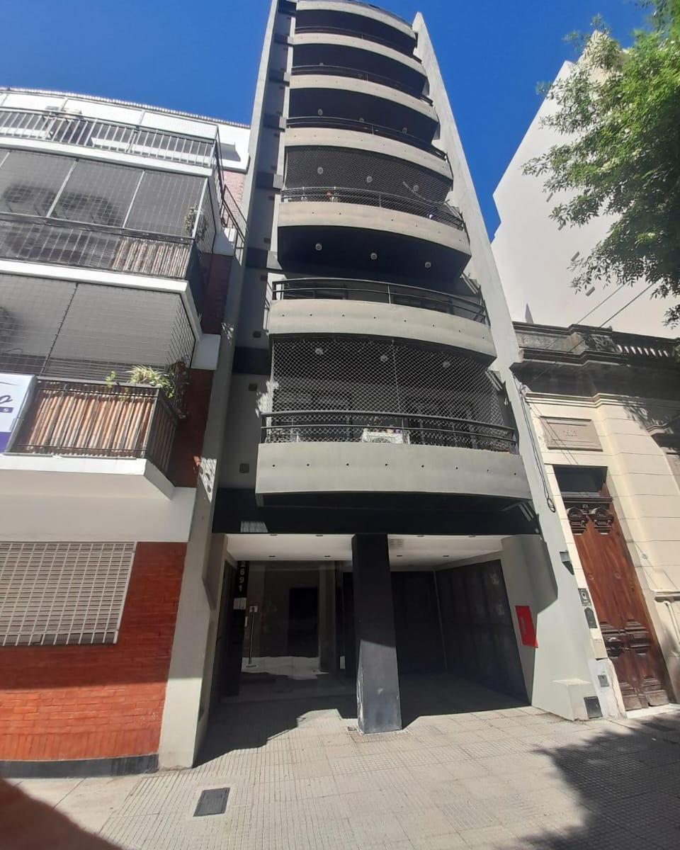 Monoambiente con balcón en Villa Urquiza