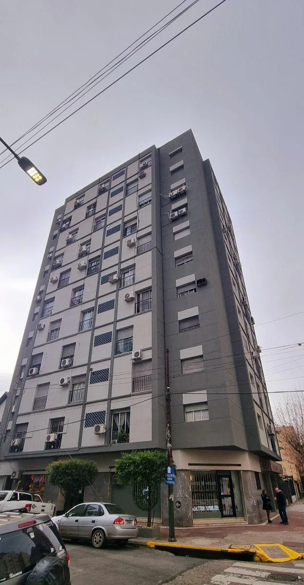 Квартира с 2 спальнями на улицу в Lomas de Zamora