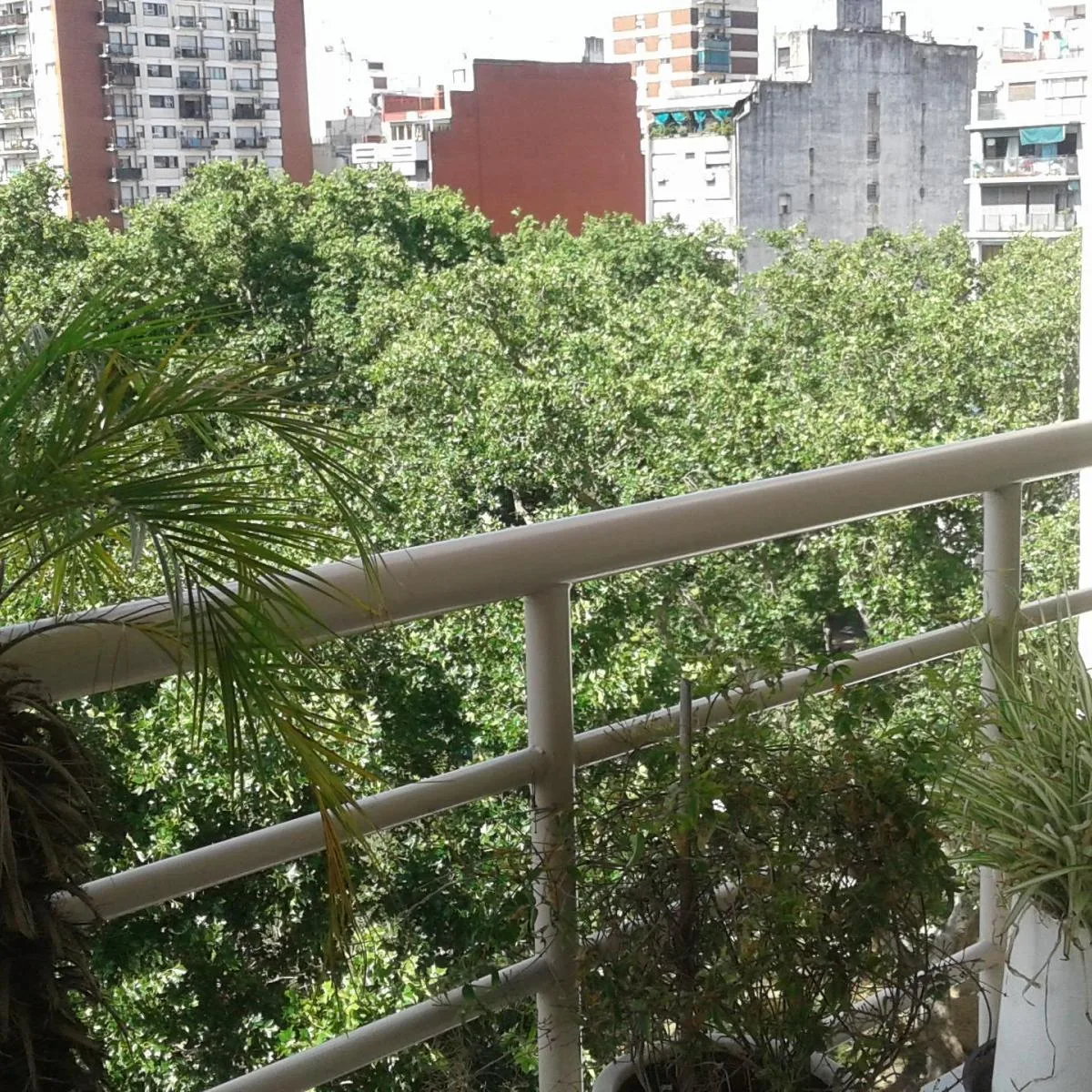 Apartamento mobiliado e equipado de 3 ambientes com varanda em Balvanera
