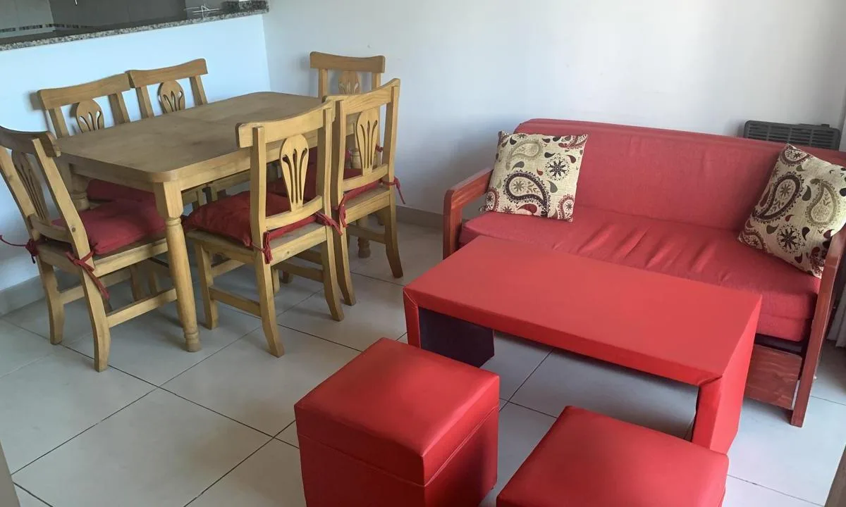 Меблированная двухкомнатная квартира с 1 спальней в Vélez Sarsfield/Floresta