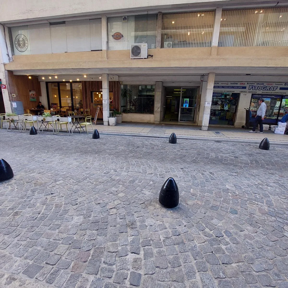 Studio apartment in Monserrat