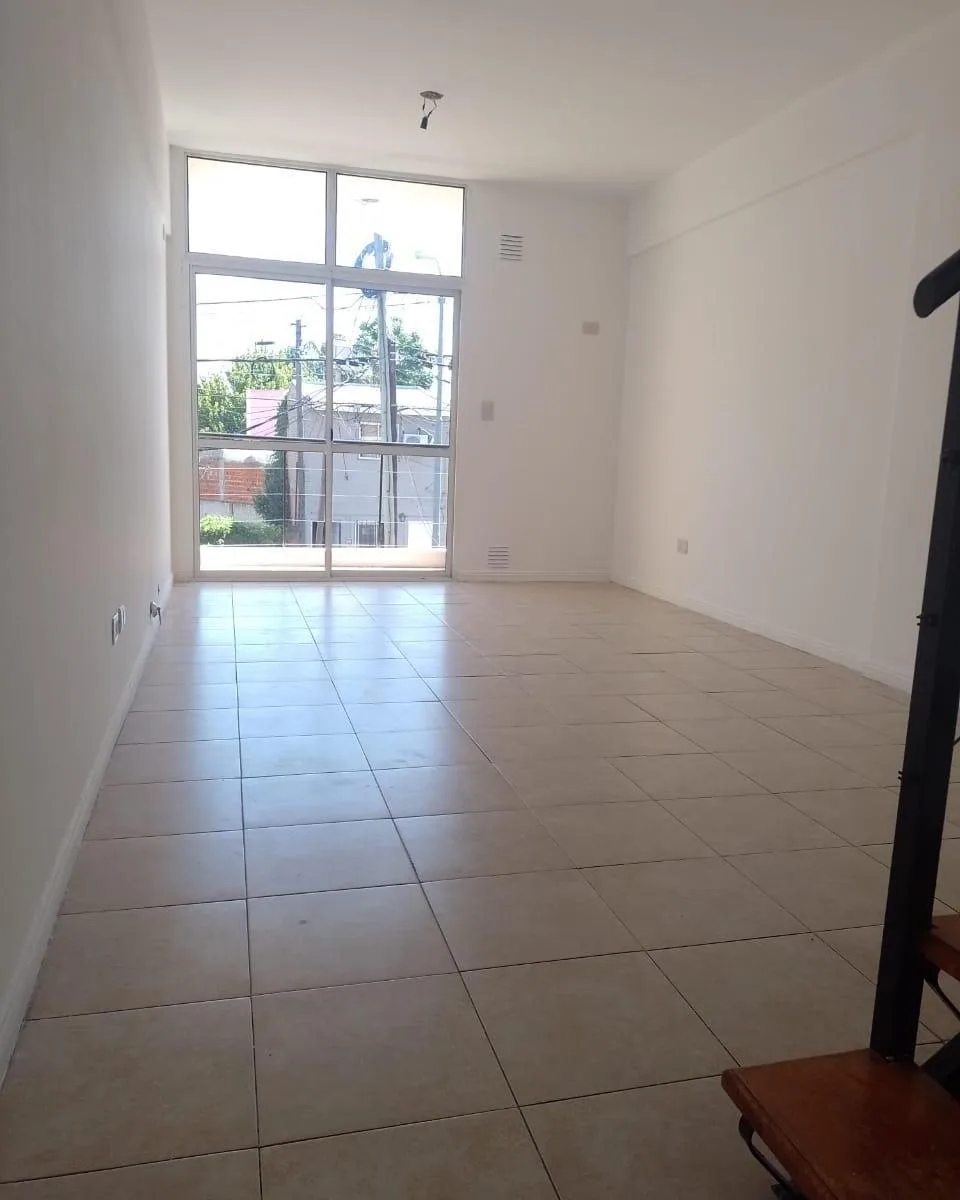 Disponible en Mayo - Departamento 3 Ambientes Amplio en Pilar