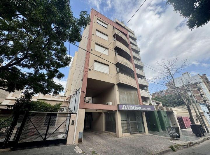 Apartamento de 2 dormitórios em Tres de Febrero