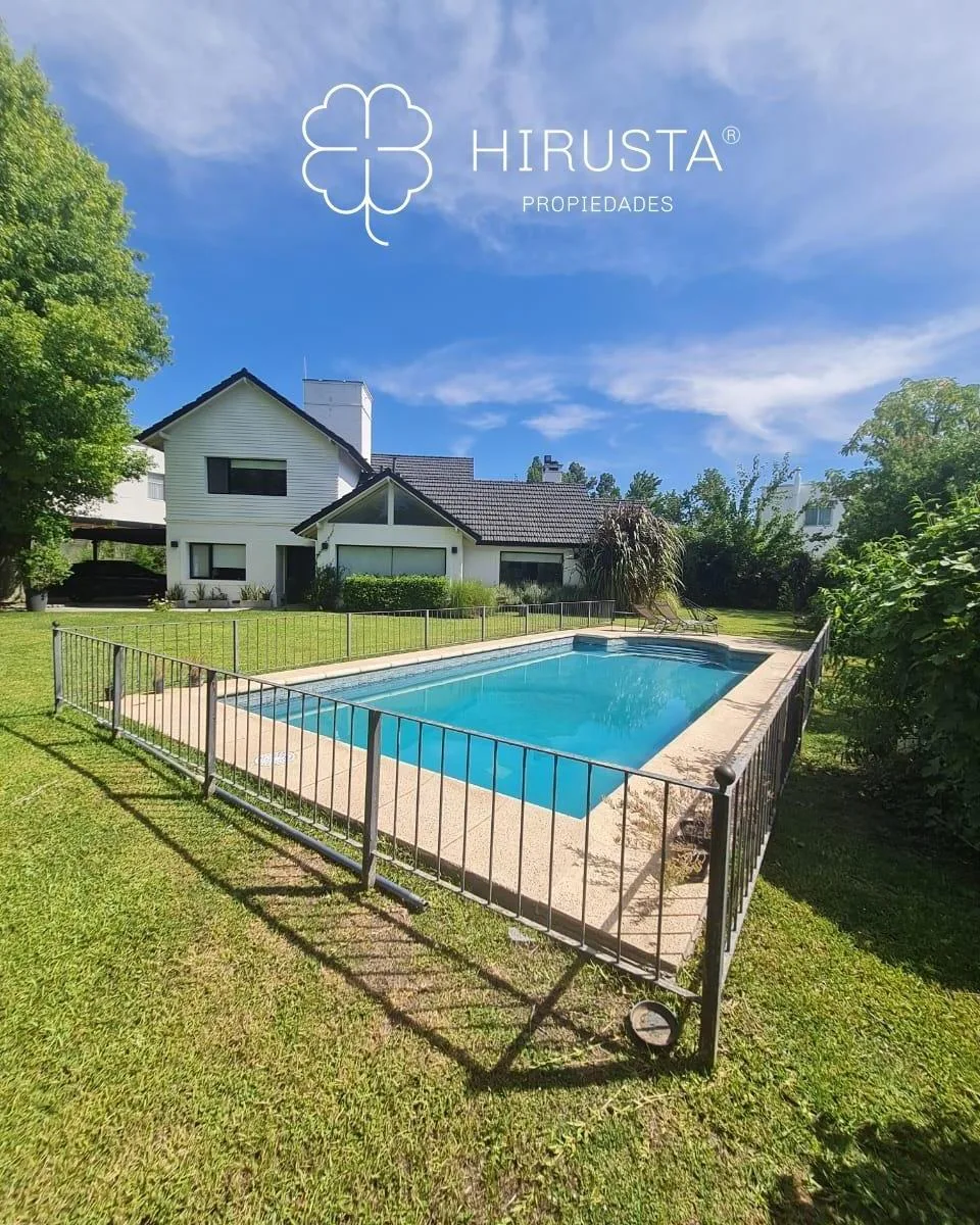 Four-bedroom house in Mayling Cc, Pilar