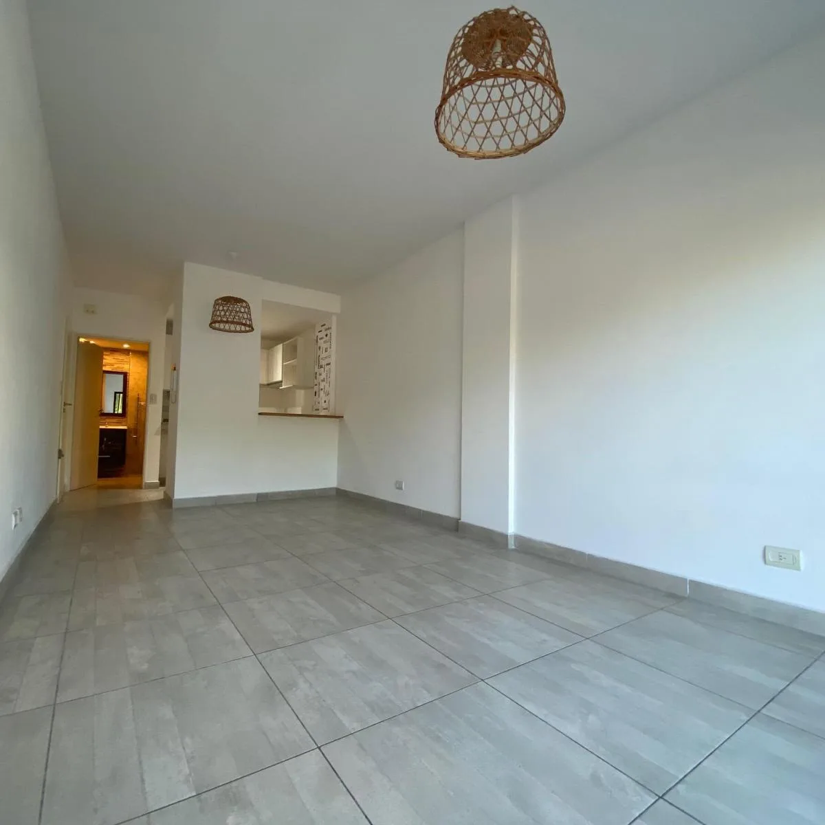 Studio apartment with balcony in Colegiales