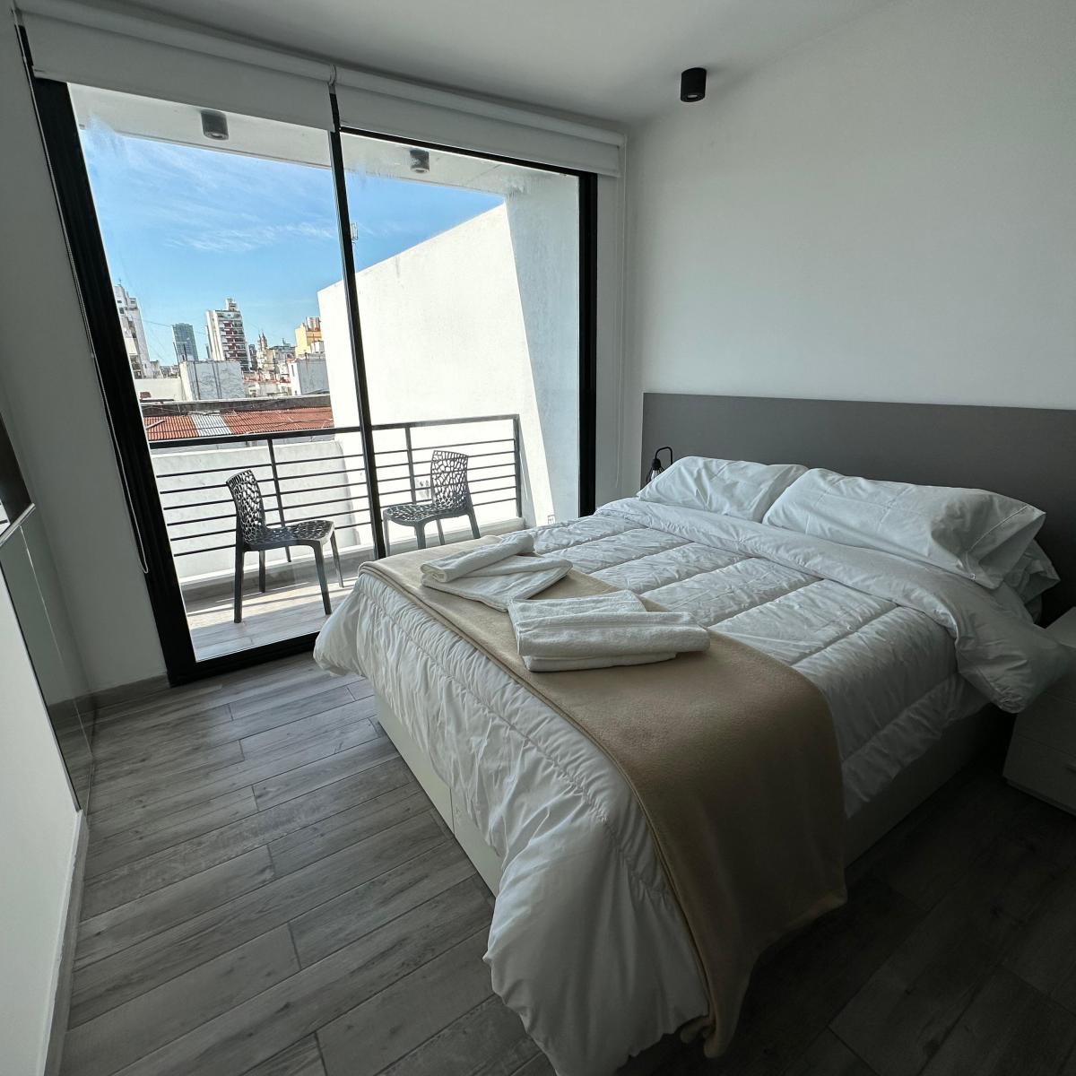 С меблированной квартирой с 1 спальней в Constitución