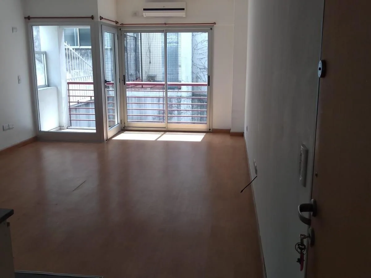 ( ) Monoambiente en Parque Chas (Villa Urquiza)