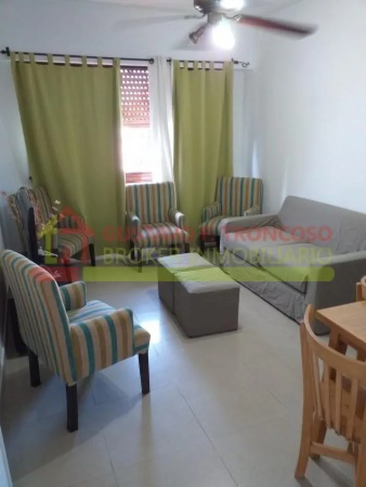 3 ambientes con terraza y AC