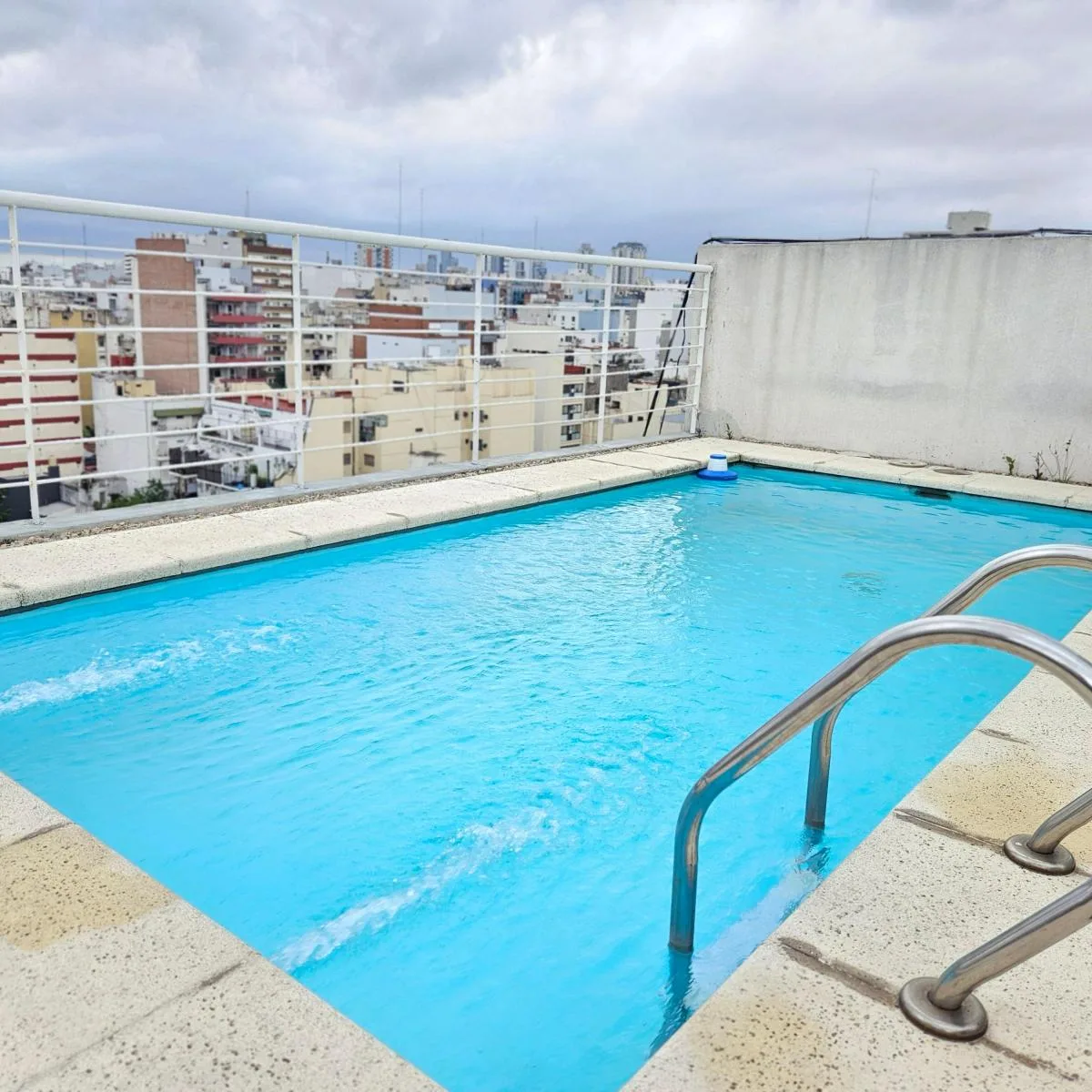 Semipiso de 2 ambientes en Belgrano con piscina