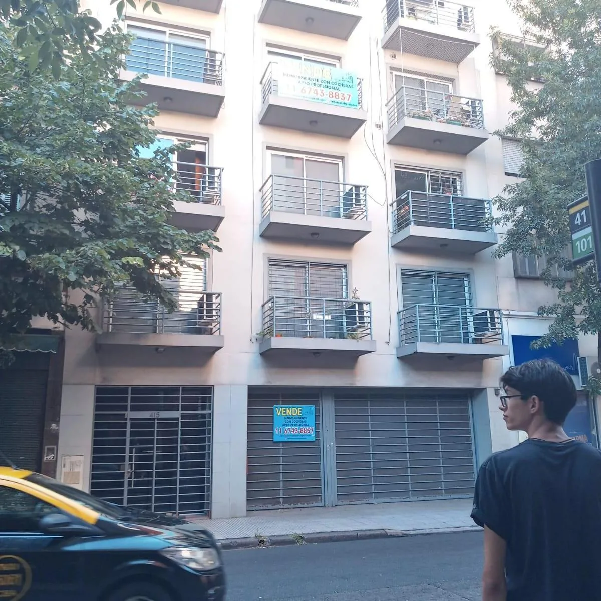 Monoambiente con balcón