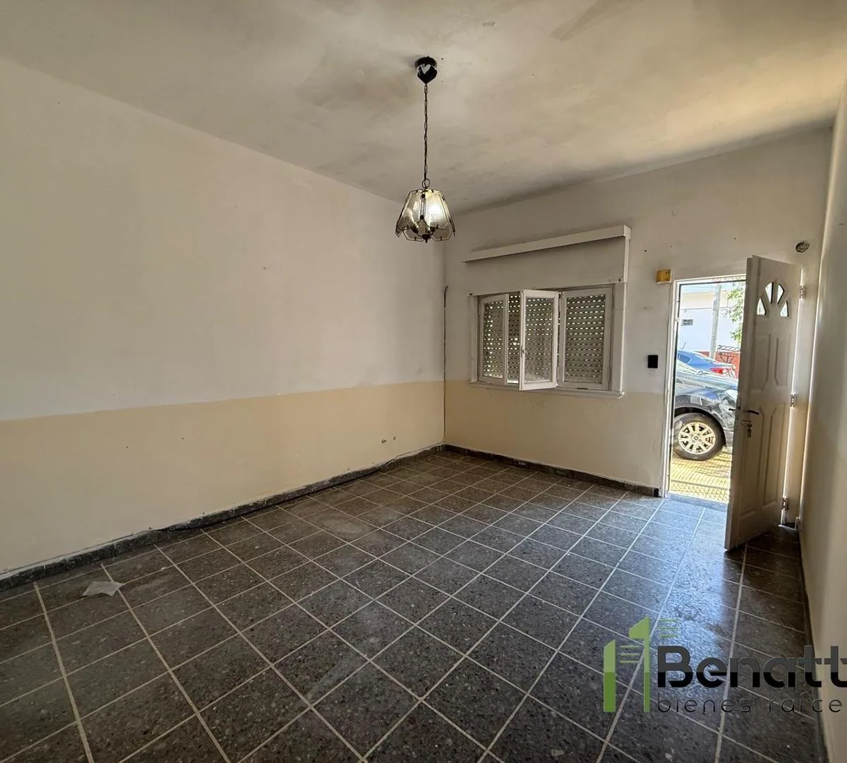 3-room house with patio and terrace