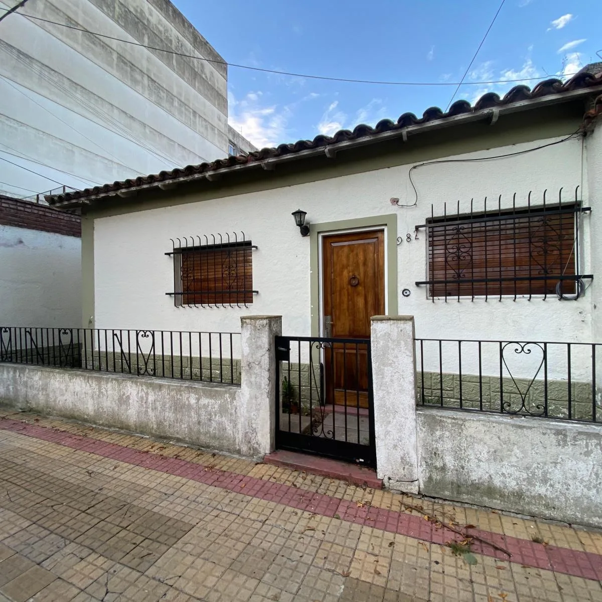 Front-facing PH with patio