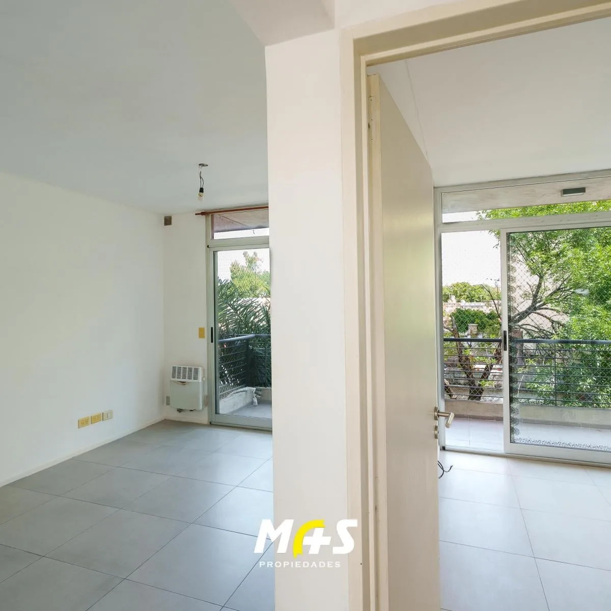 Apartamento tipo meio andar com varanda em Villa Devoto