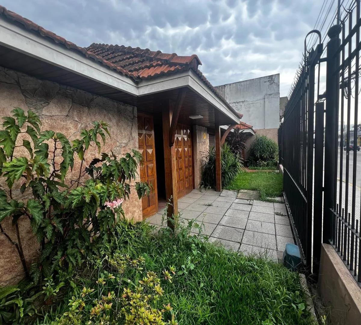 Casa de 6 Ambientes