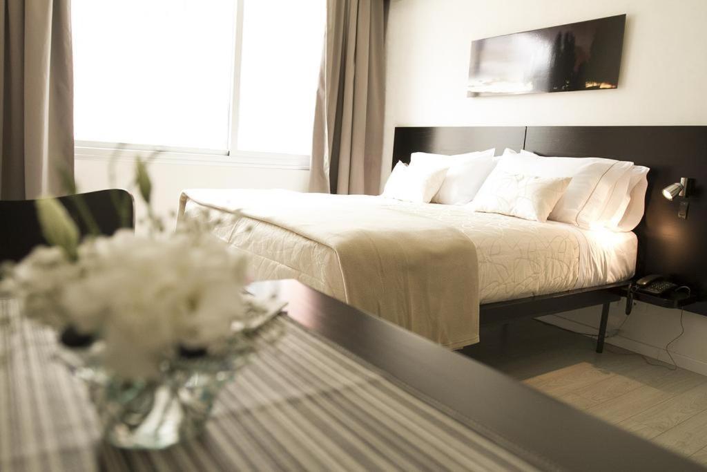 Studio apartment street-facing in Almagro