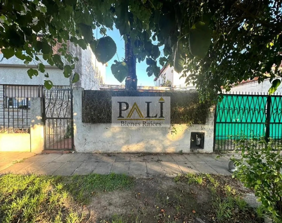 Amplia Casa de 3 Ambientes en Alquiler - Florencio Varela
