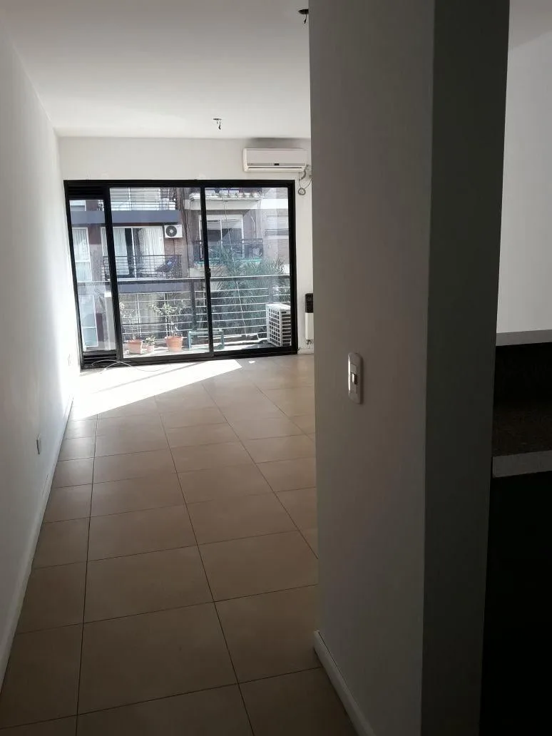 Villa Urquiza 1 Ambiente Al Fte. Balcón