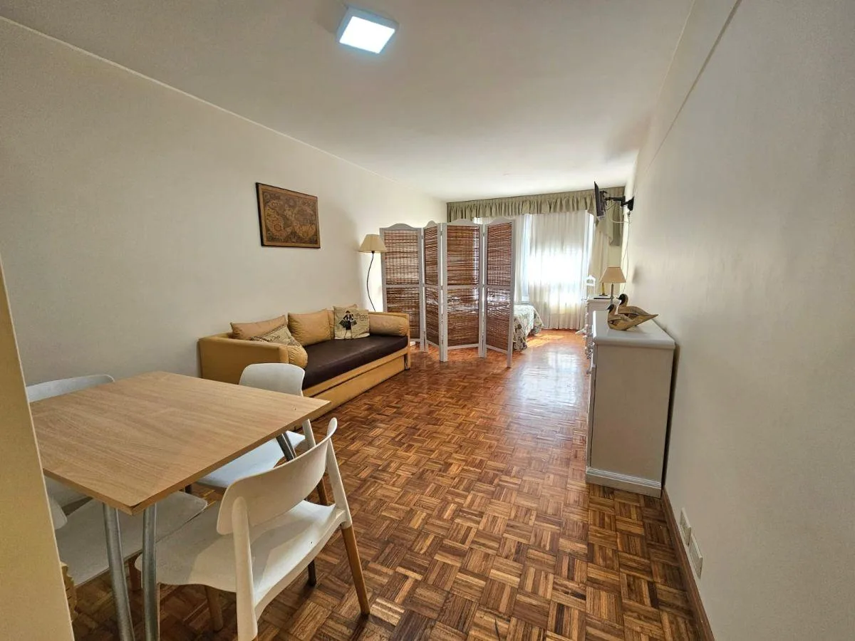 Kitnet mobiliada em Retiro, Maipú e Av. Córdoba