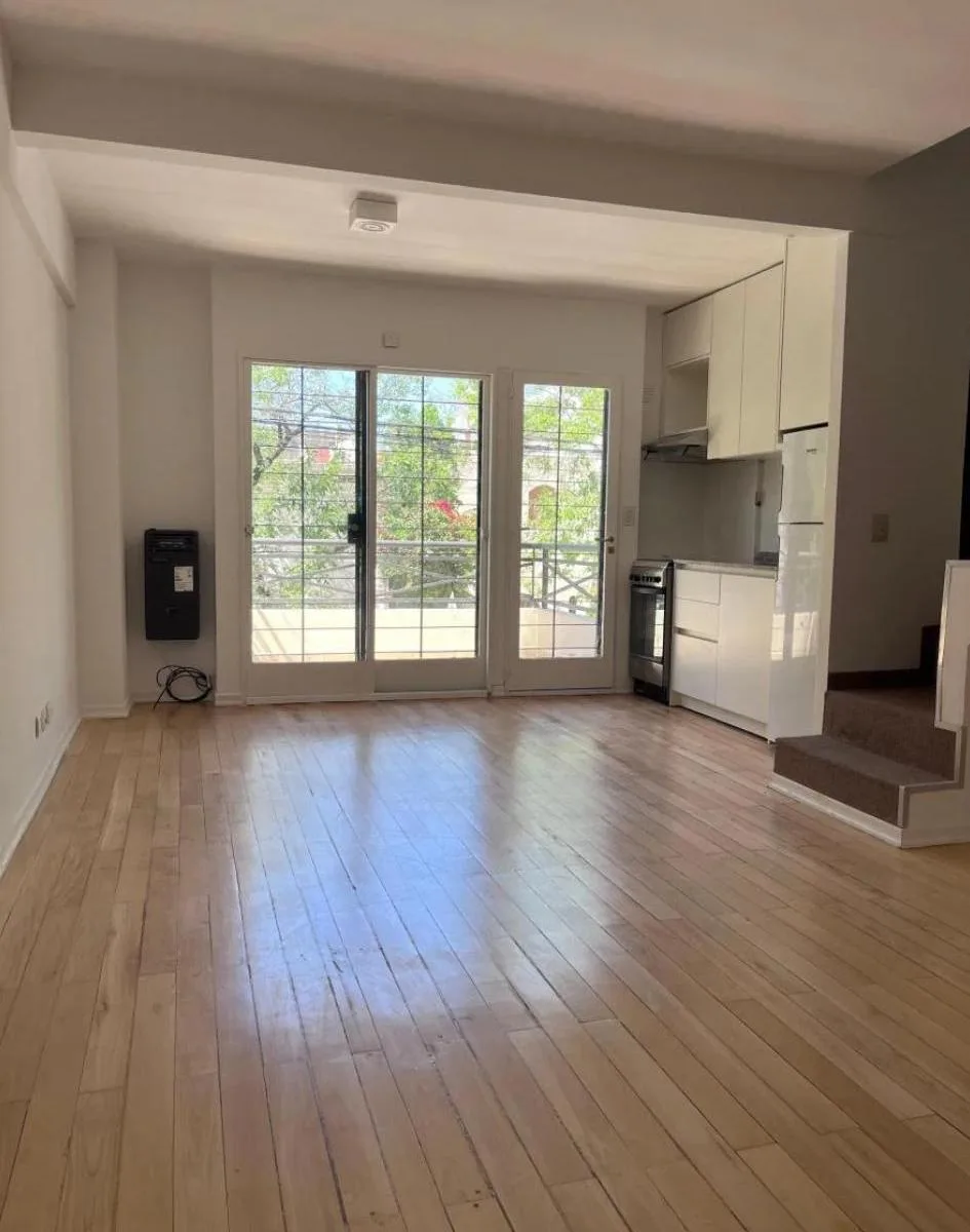 Duplex two-room apartment with optional parking in Villa Urquiza