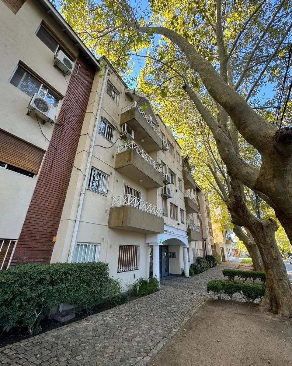 Excelente Departamento de 2 Ambientes en Alquiler en Lomas de Zamora