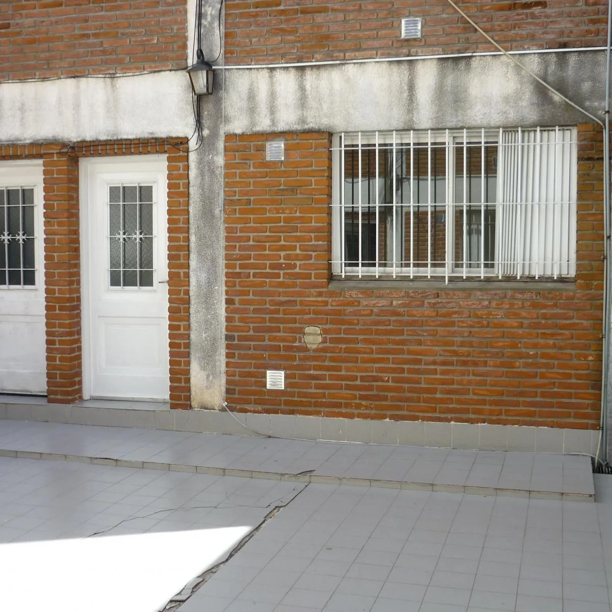 Ground-floor studio apartment in La Plata