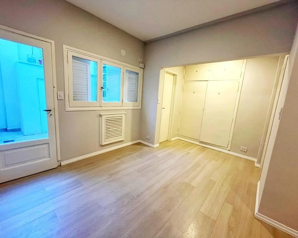 Alquiler Departamento con Patio Completamente Reciclado