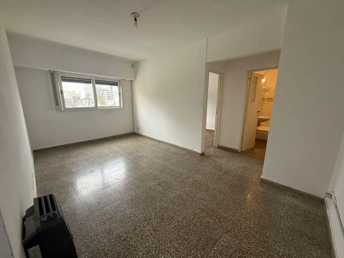 Квартира с двумя комнатами в Avellaneda Centro