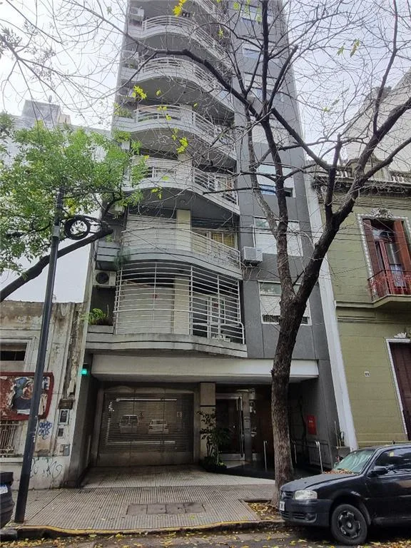 Excelente Dos Ambientes con Balcon y Lavadero