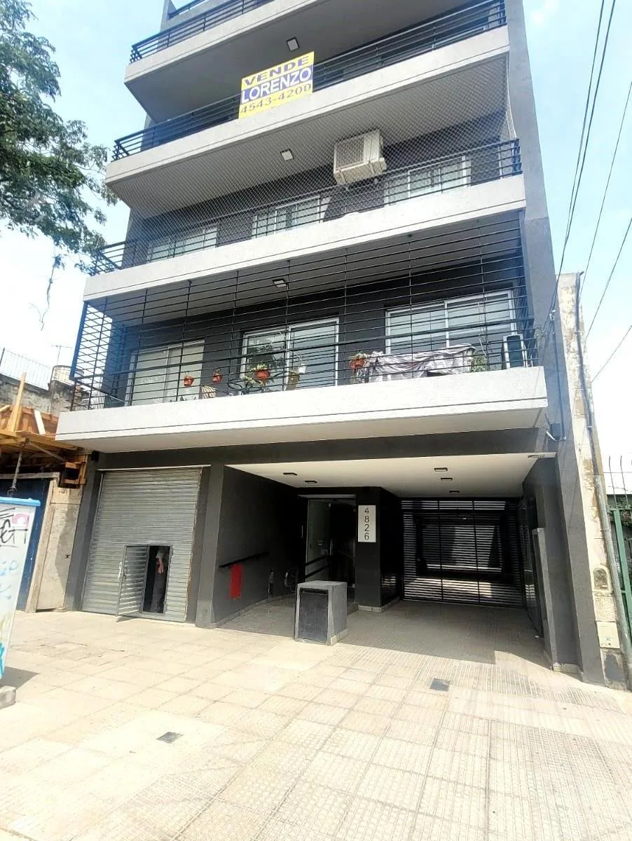 Alquiler Monoambiente con Balcon y Cochera Apto Profesional