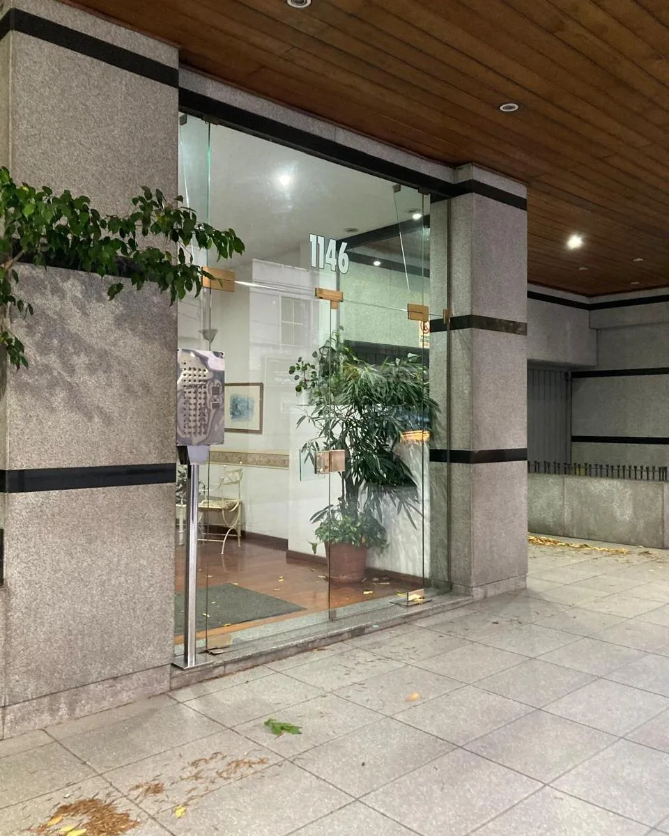 Constitución Apto Prof Ambiente y Medio Vista Abierta Luz Sol Balcon Lavadero
