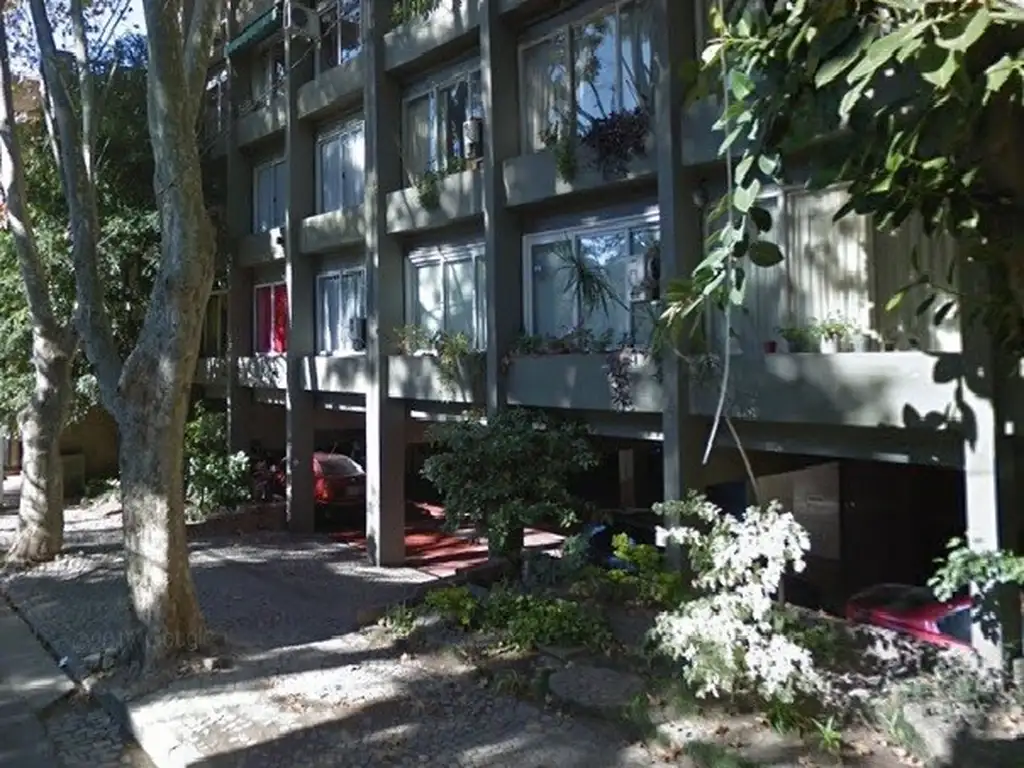 2-room unit with terrace and pool