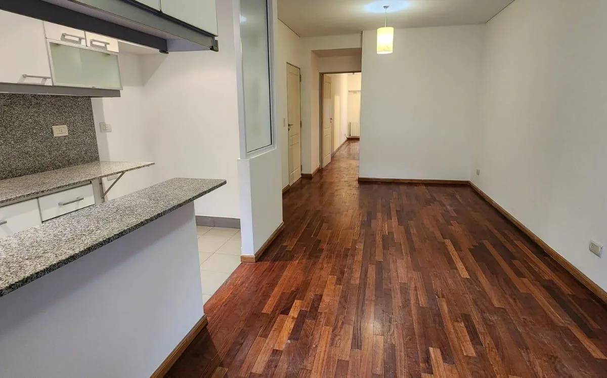 Belgrano (Blanco Encalada 2877 3° Frente) - Alquiler Excelente Semipiso 2 Amb