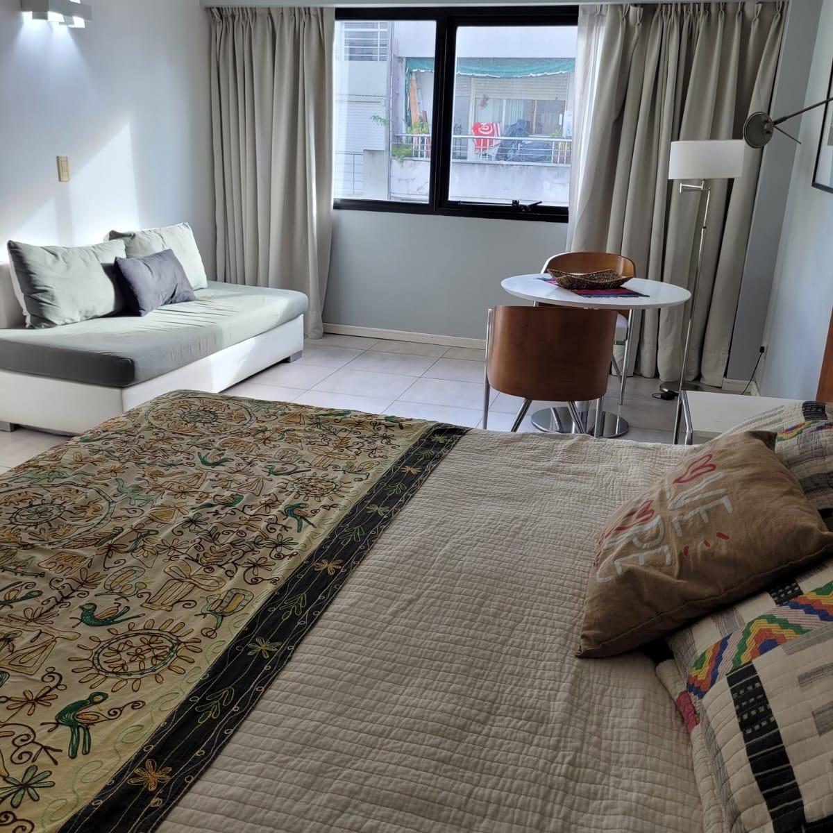 Квартира-студия в Monserrat